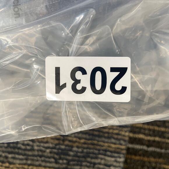 Signature Levi Strauss Women's Straight Jeans Size 8M Dark Wash - Picture 10 of 10